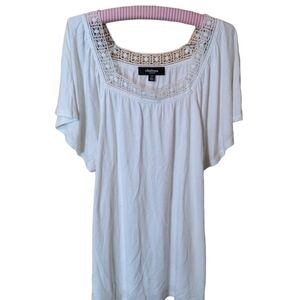Chelsea White Summer t-shirt with flutter sleeves Size M, adjustable to Large